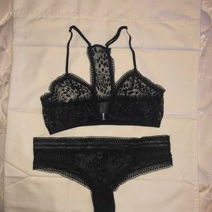 NWOT- H&M Lace Bralette & Panty Set
